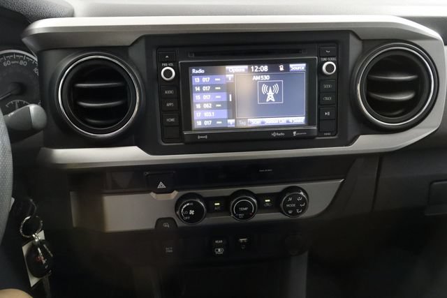 Used 2018 Toyota Tacoma SR5 RWD image 24
