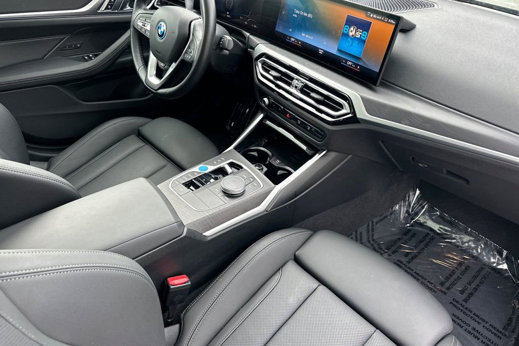 Used 2023 BMW i4 eDrive35 w/ Premium Package image 16