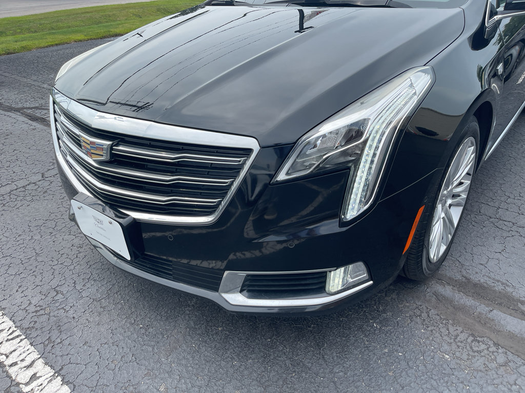 Used 2019 Cadillac XTS Luxury FWD image 2