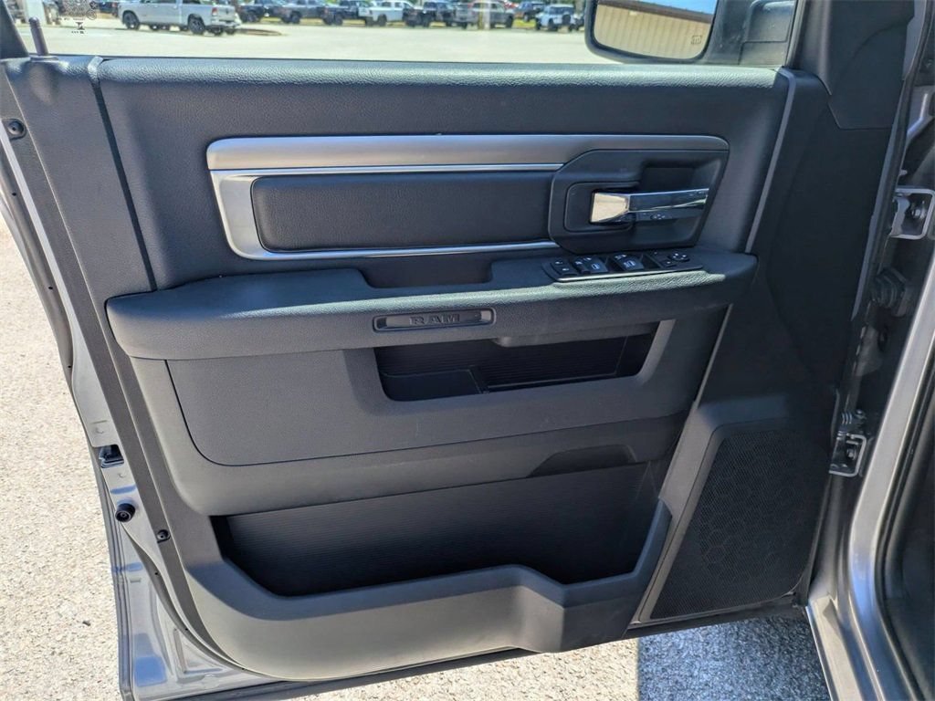 Used 2024 RAM 1500 Warlock RWD image 10