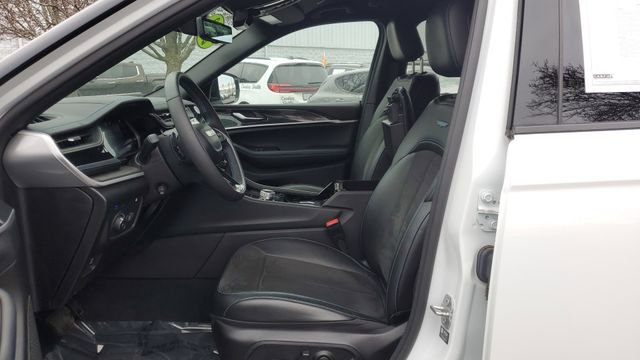 Certified 2022 Jeep Grand Cherokee Trailhawk w/ Advanced Protech Group II image 5