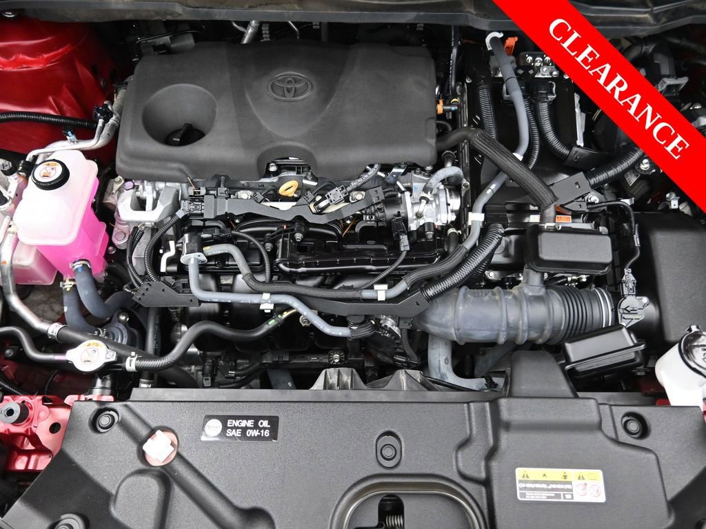 Used 2022 Toyota Sienna XLE image 11