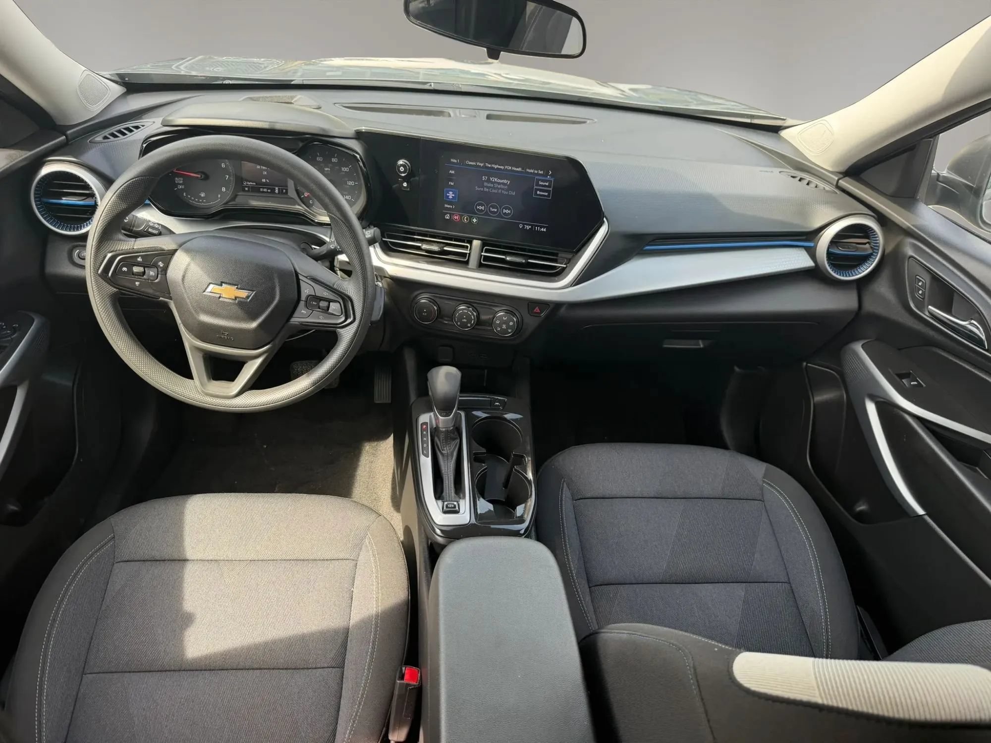 Used 2024 Chevrolet Trax LS w/ Driver Confidence Package FWD image 30