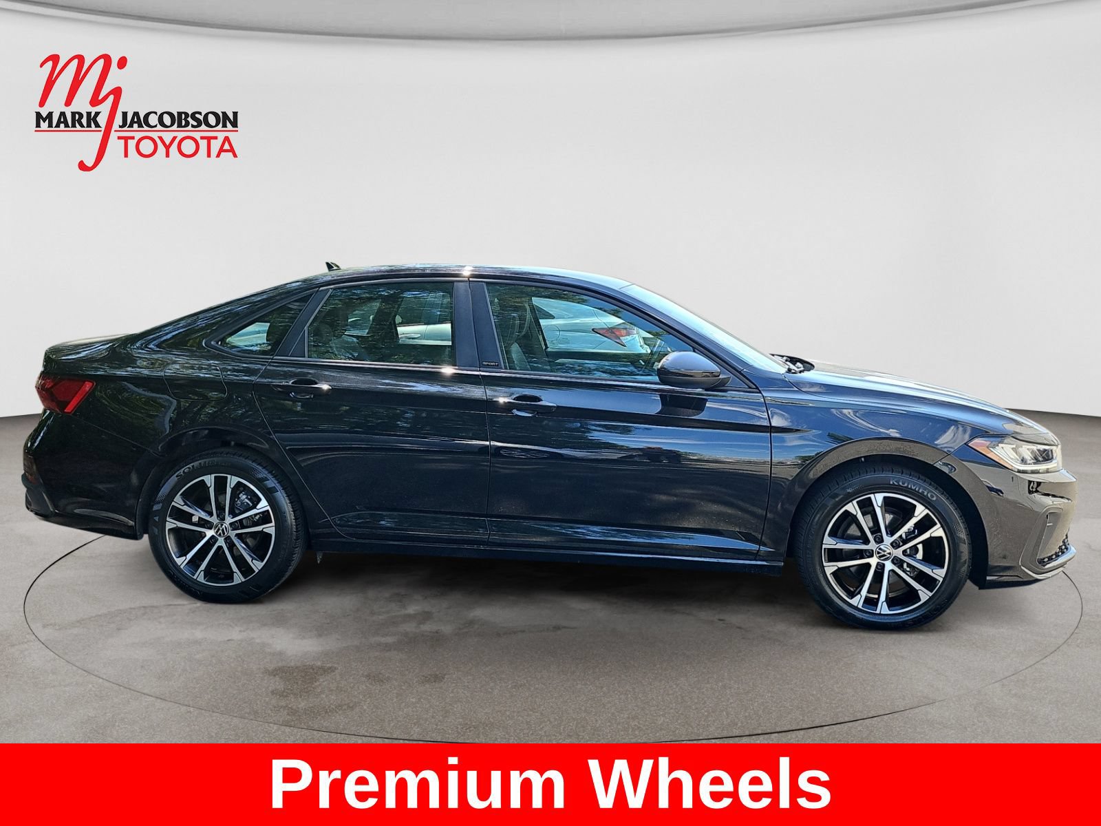 Used 2025 Volkswagen Jetta Sport FWD image 6
