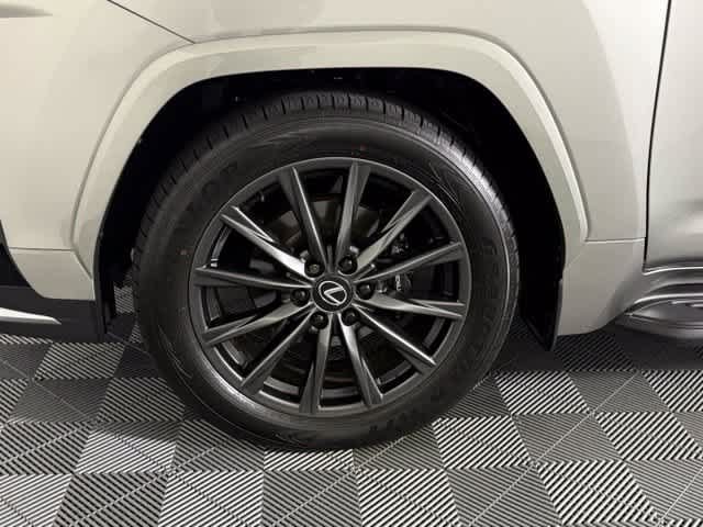 Used 2026 Lexus LX 600 F Sport w/ Accessory Package (Z1) AWD/4WD image 11