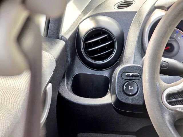 Used 2010 Honda Fit image 16