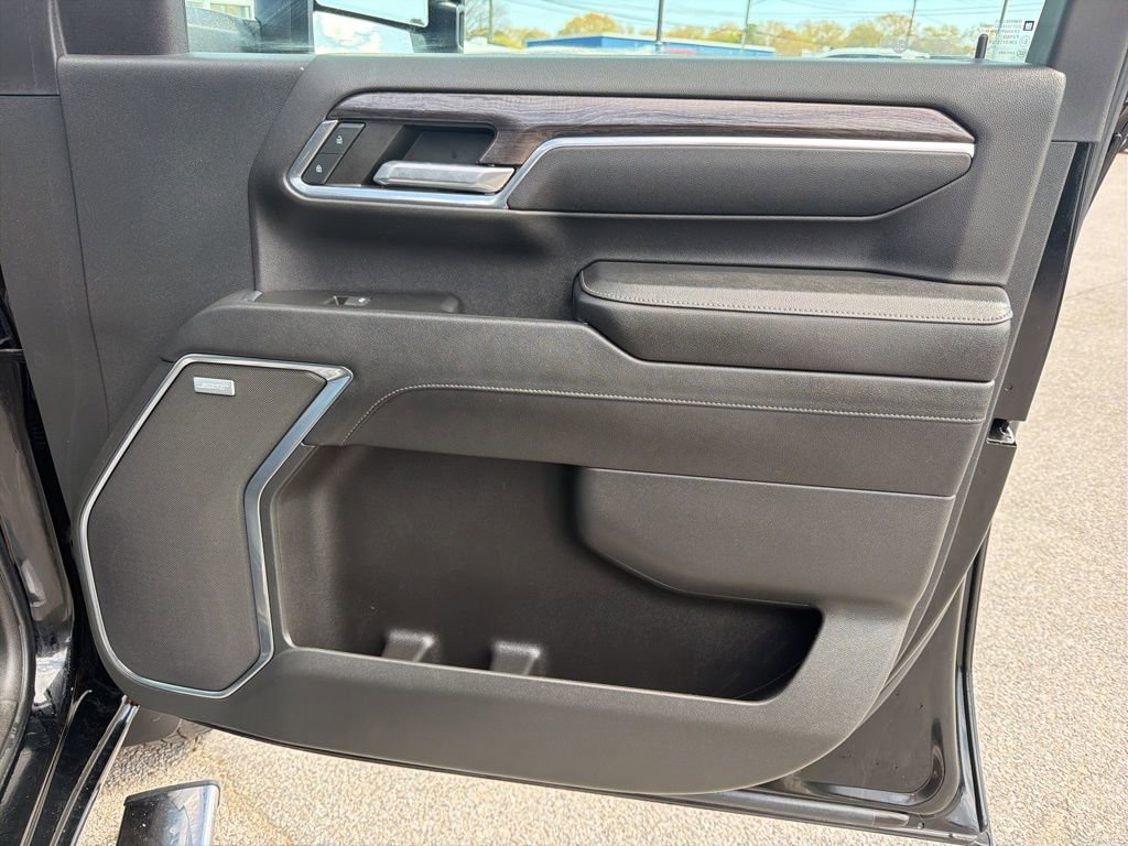 Used 2024 Chevrolet Silverado 3500 LTZ w/ LTZ Plus Package image 31