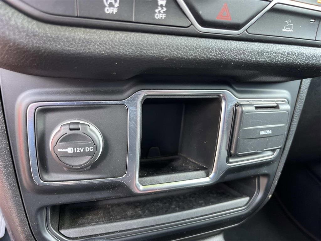 Used 2024 Jeep Wrangler Sport image 20