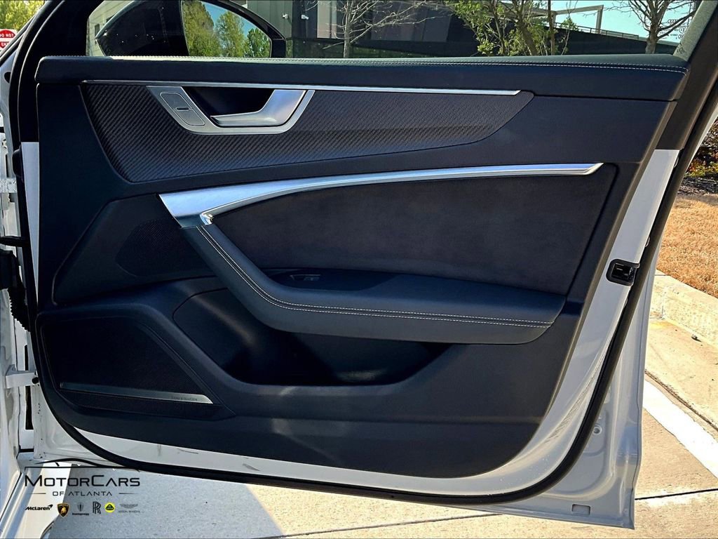 Used 2022 Audi RS 6 image 20