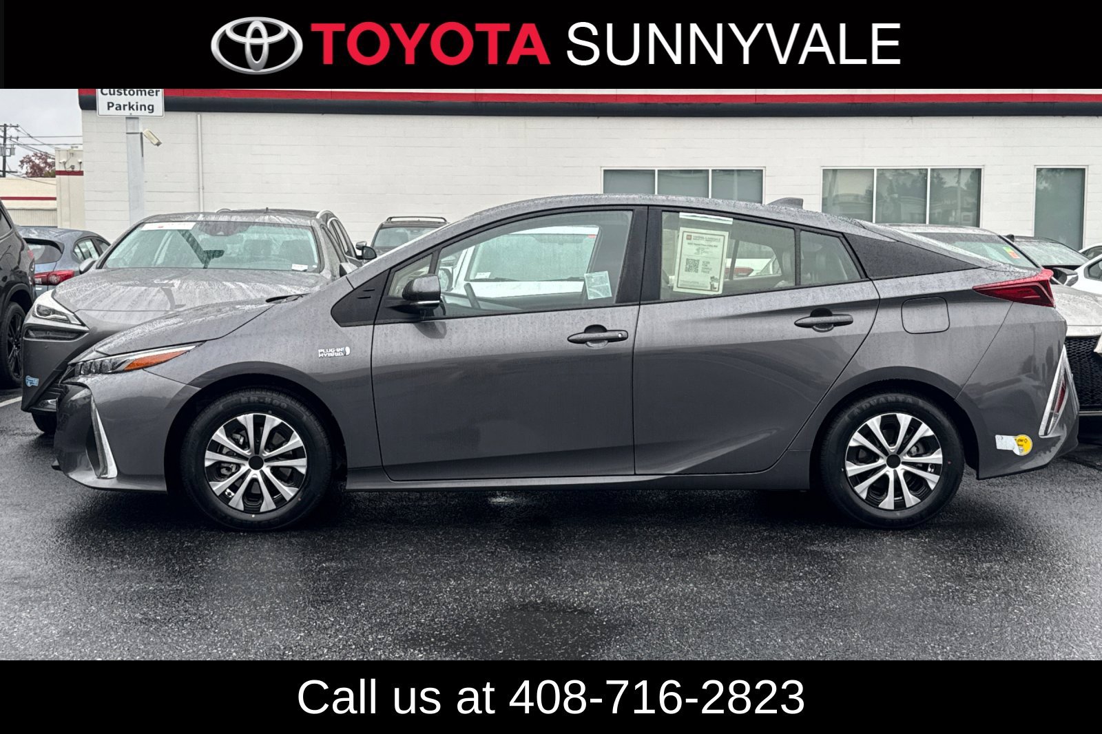 Used 2022 Toyota Prius Prime XLE FWD image 4