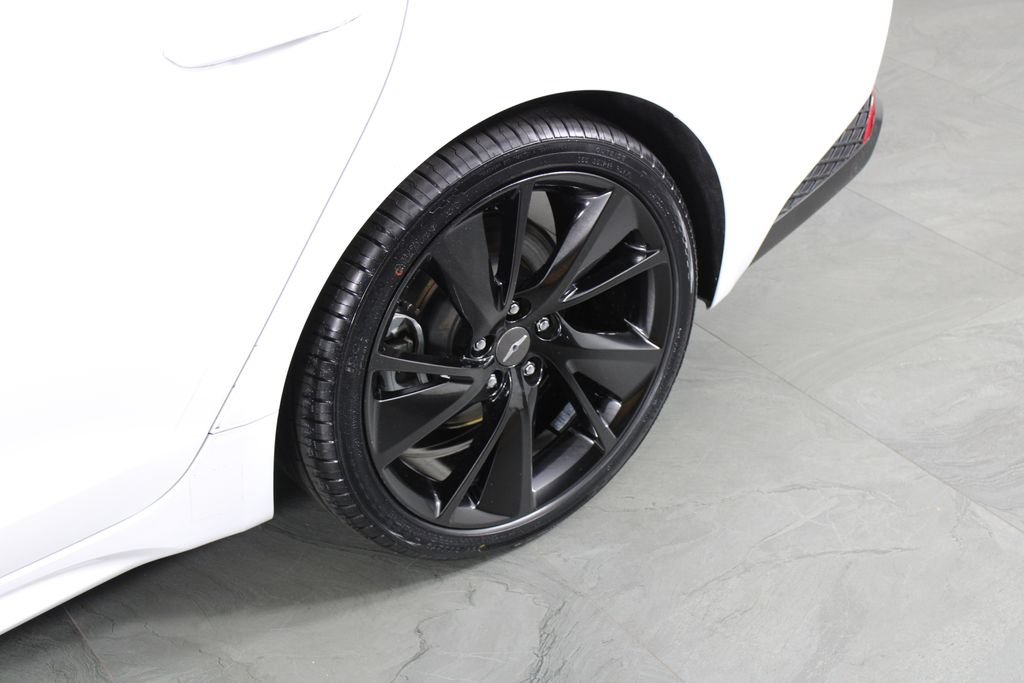 Used 2023 Genesis G70 2.0T w/ Sport Prestige Package RWD image 11
