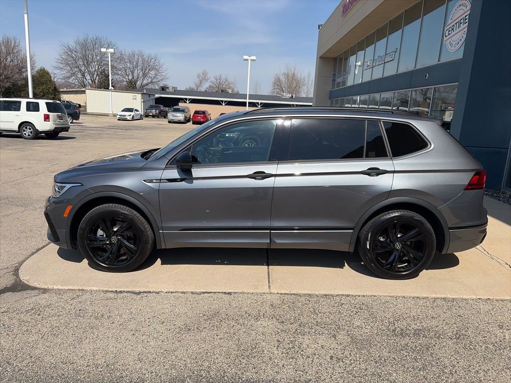 Certified 2024 Volkswagen Tiguan SE R-Line w/ MDO Package, Two-Row image 5