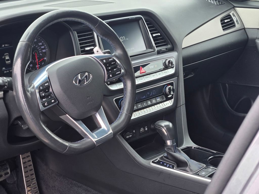 Used 2018 Hyundai Sonata Limited image 33