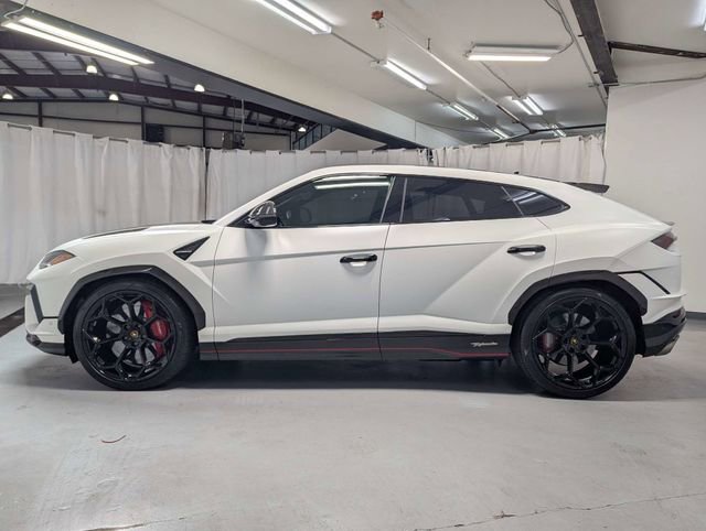 Used 2023 Lamborghini Urus Performante image 26