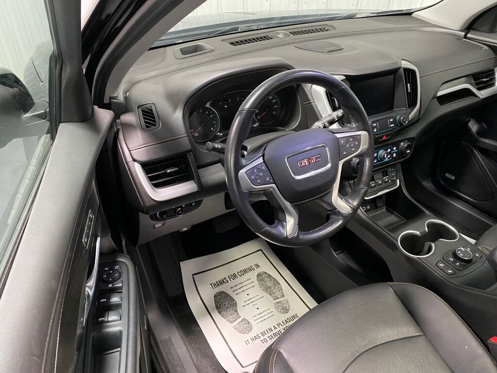 Used 2020 GMC Terrain SLT w/ Preferred Package image 2