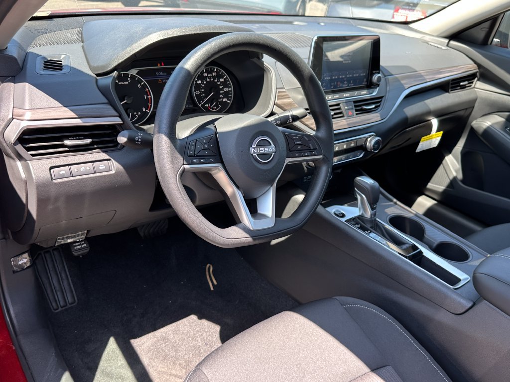 New 2026 Nissan Altima 2.5 SV FWD image 18