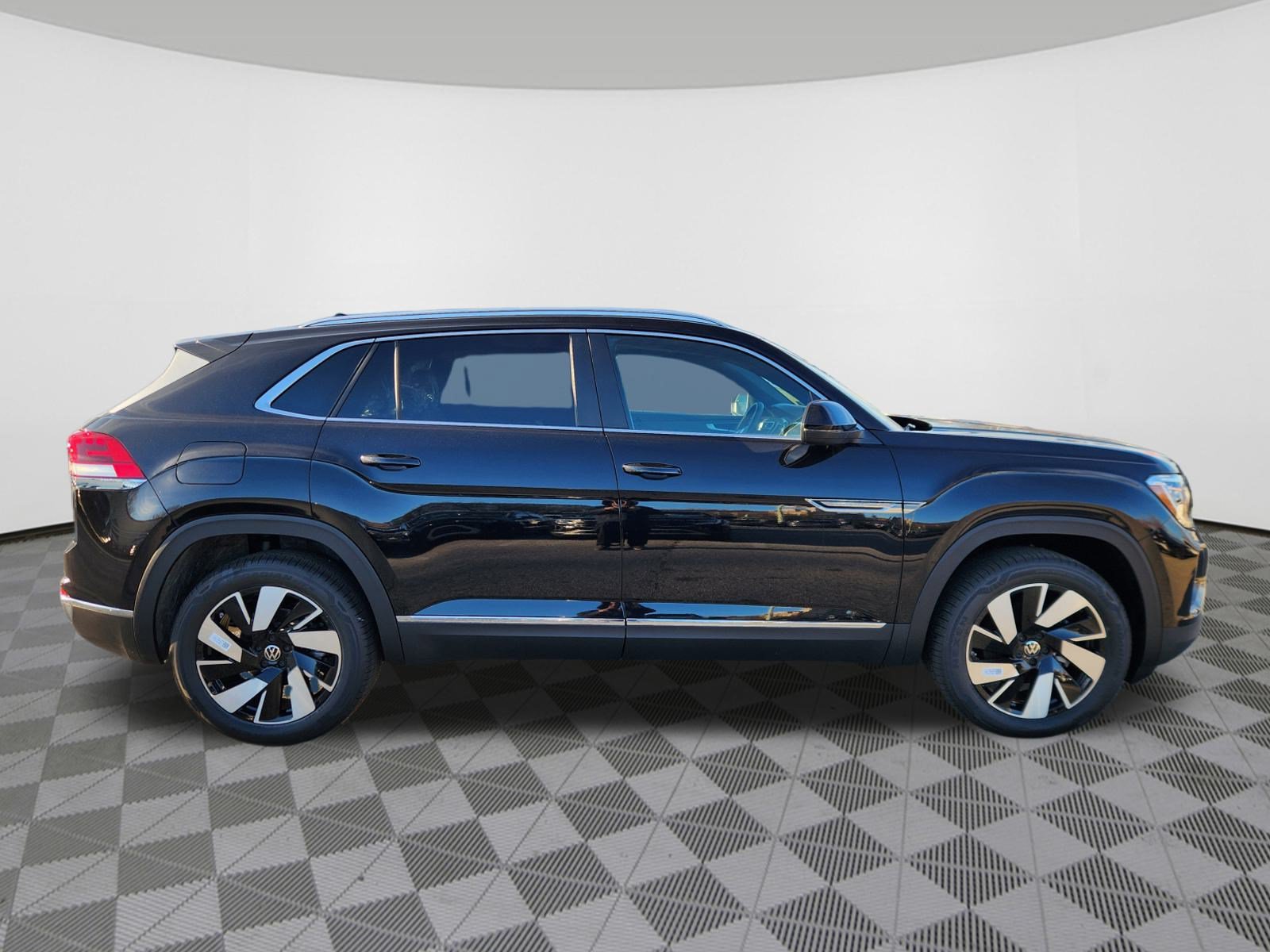 New 2026 Volkswagen Atlas Cross Sport SEL AWD/4WD image 6