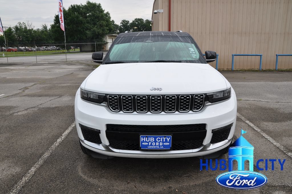 Used 2023 Jeep Grand Cherokee L Summit w/ Advanced Protech Group IV AWD/4WD image 8