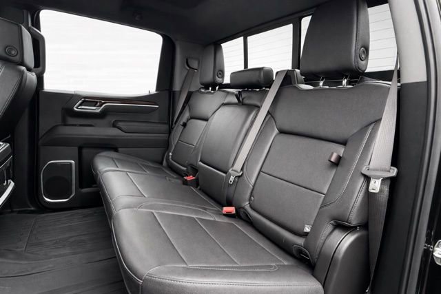 Used 2025 GMC Sierra 1500 Elevation w/ Elevation Premium Package image 17