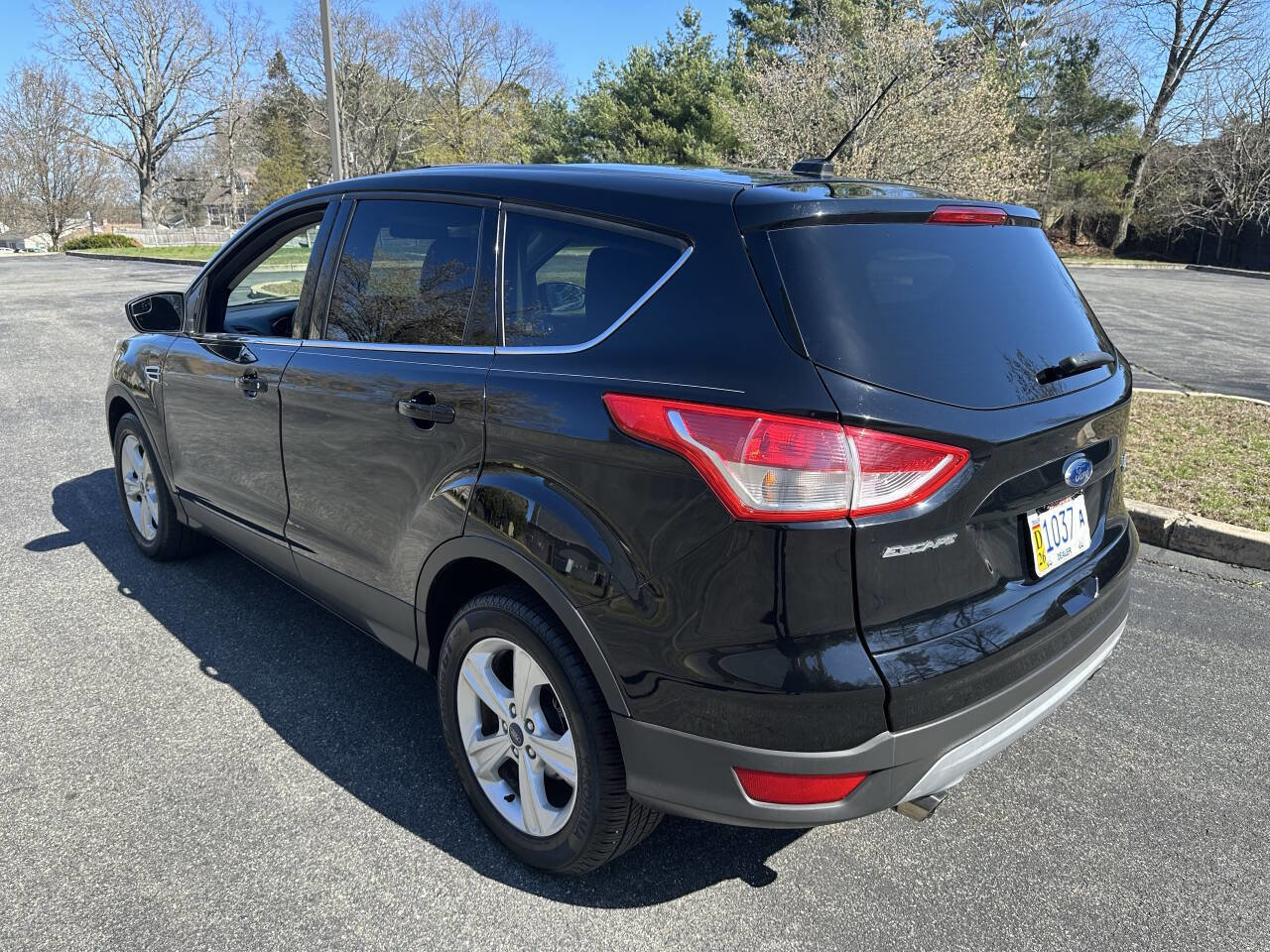 Used 2016 Ford Escape SE w/ SE Cold Weather Package image 6
