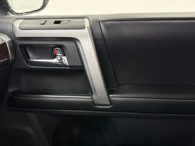 Used 2015 Toyota 4Runner Limited AWD/4WD image 26