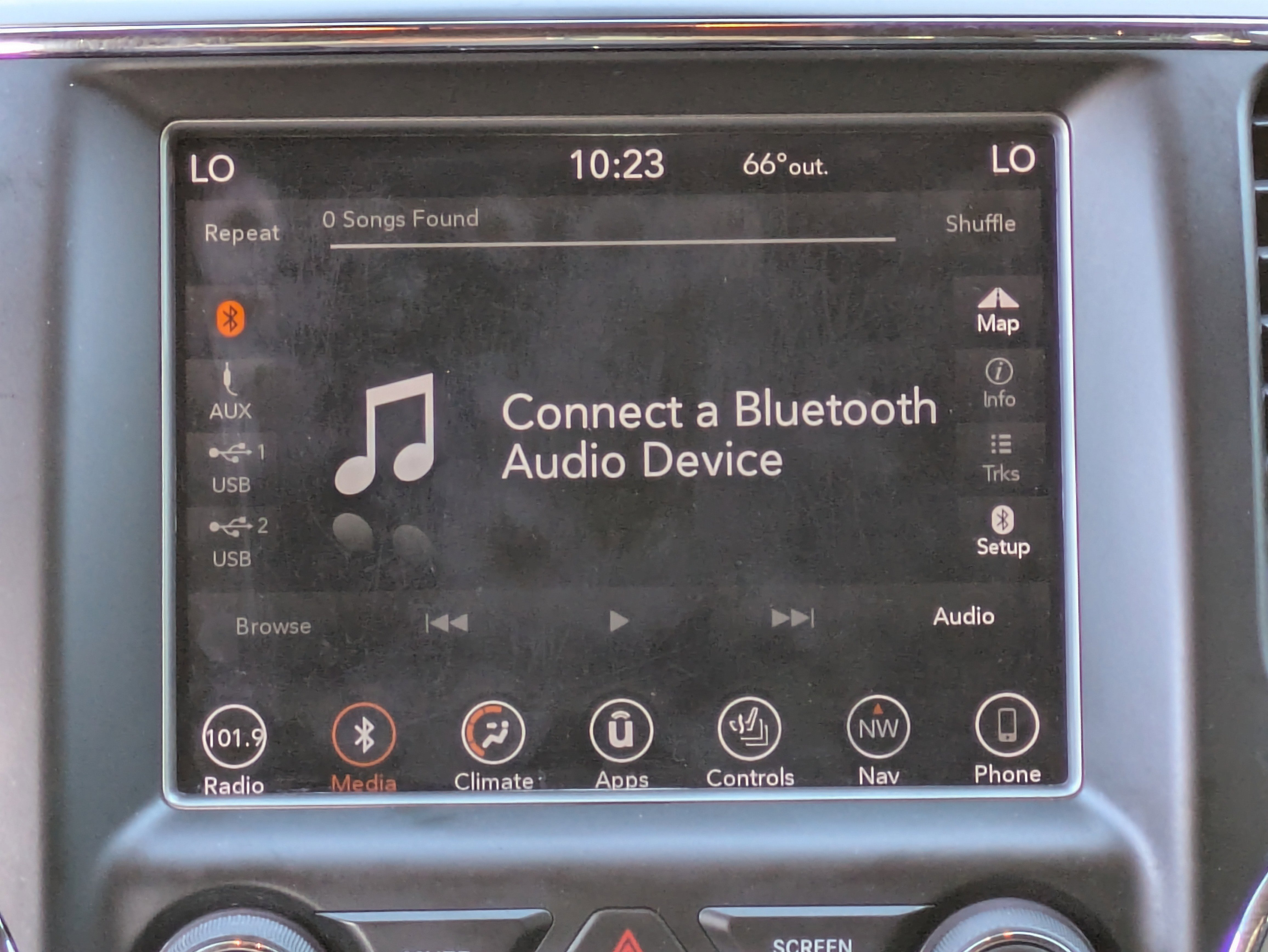 Used 2018 Jeep Grand Cherokee Altitude image 20