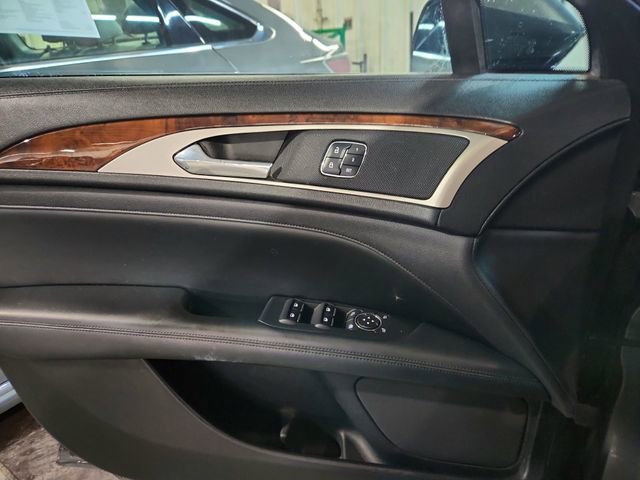 Used 2017 Lincoln MKZ Reserve w/ Technology Package image 18