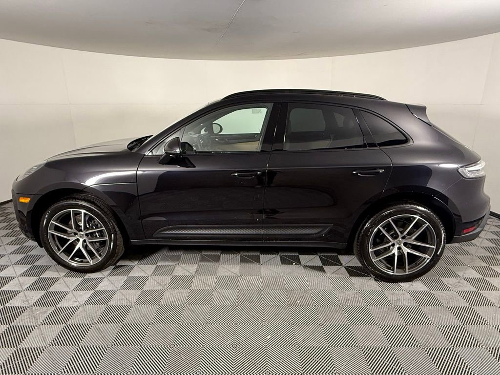 New 2026 Porsche Macan image 2