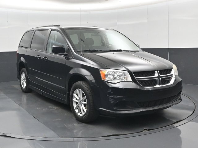 Used 2014 Dodge Grand Caravan SXT FWD image 32