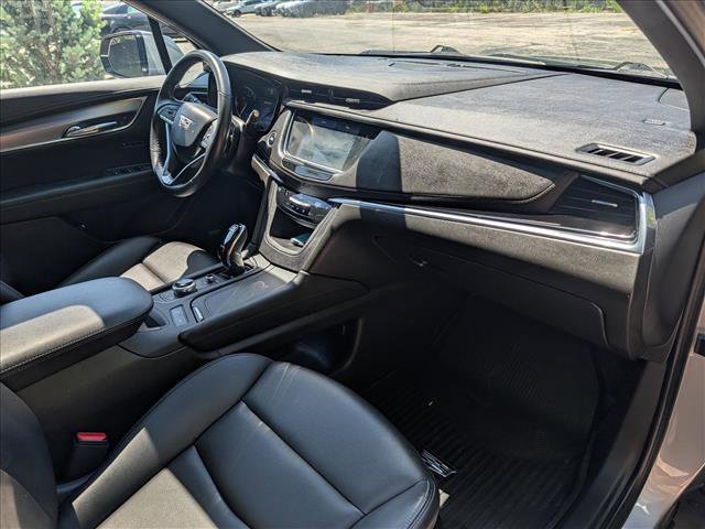 Used 2023 Cadillac XT6 Luxury AWD/4WD image 14