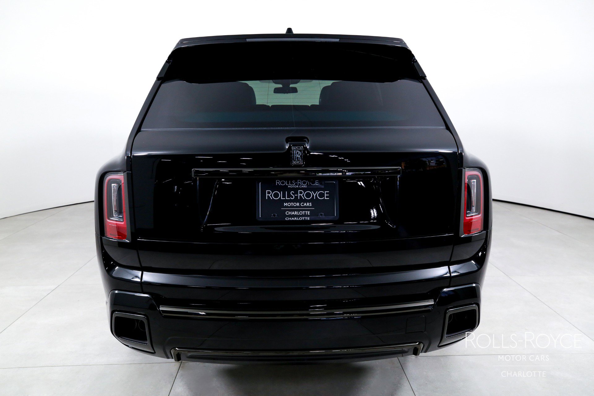 New 2026 Rolls-Royce Cullinan Black Badge image 9