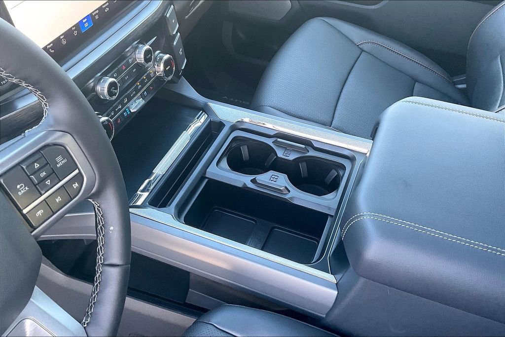 New 2025 Ford F350 Lariat w/ Lariat Ultimate Package image 8