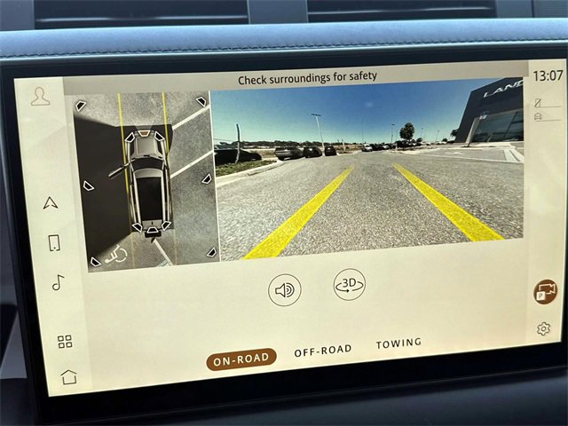 New 2025 Land Rover Defender 130 X-Dynamic SE image 23