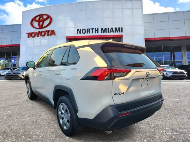 Used 2025 Toyota RAV4 LE FWD image 3