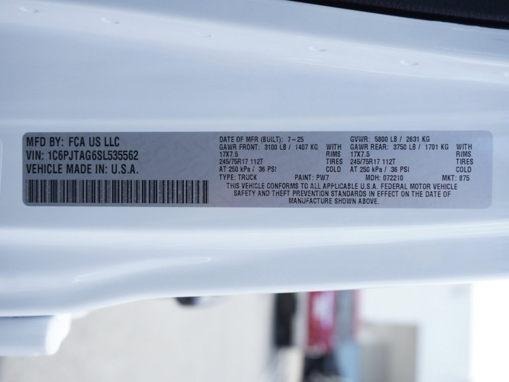 New 2025 Jeep Gladiator Sport S image 31