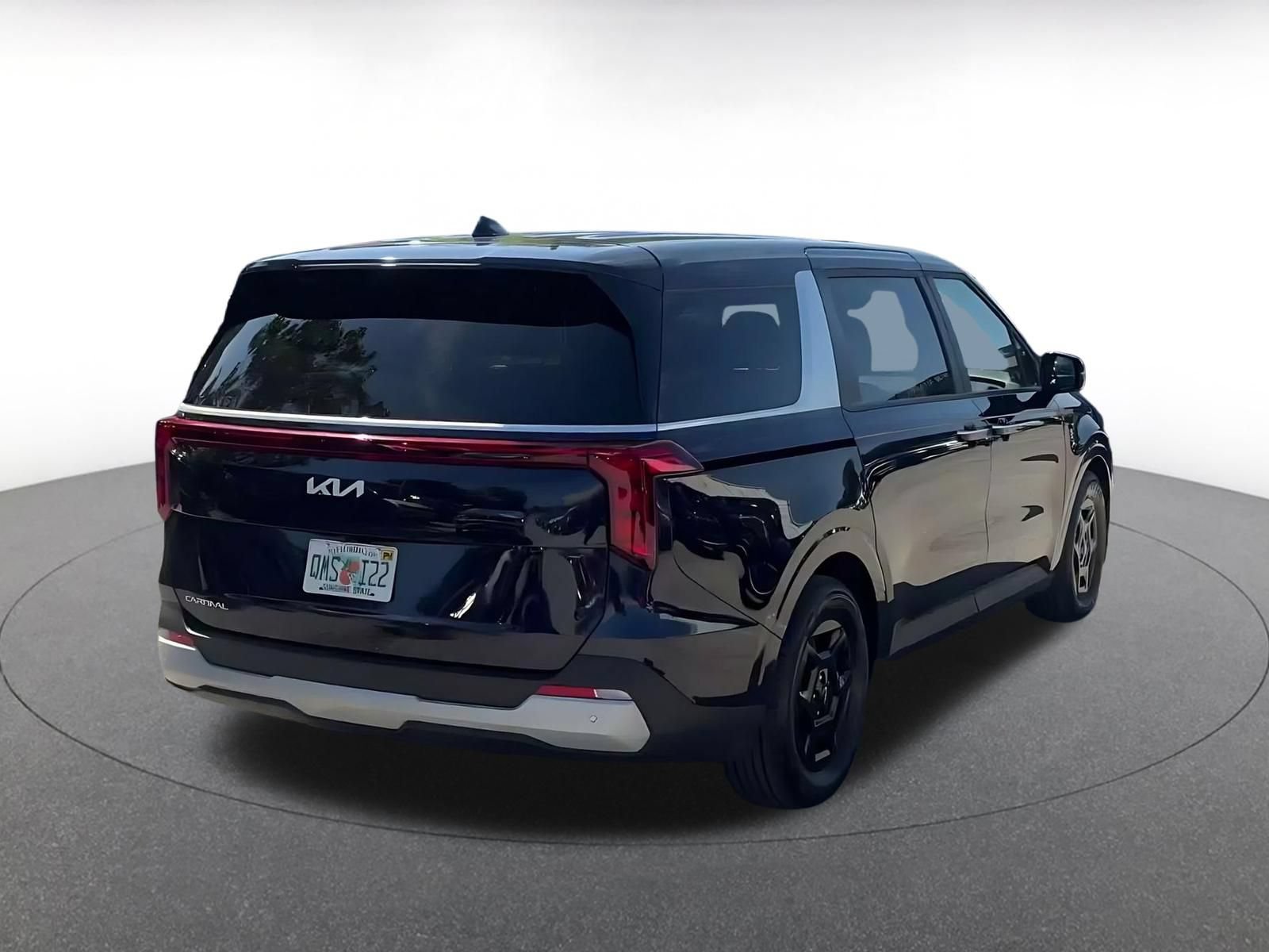 Used 2026 Kia Carnival FWD image 13