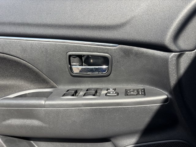 Used 2026 Mitsubishi Outlander Sport ES AWD/4WD image 21