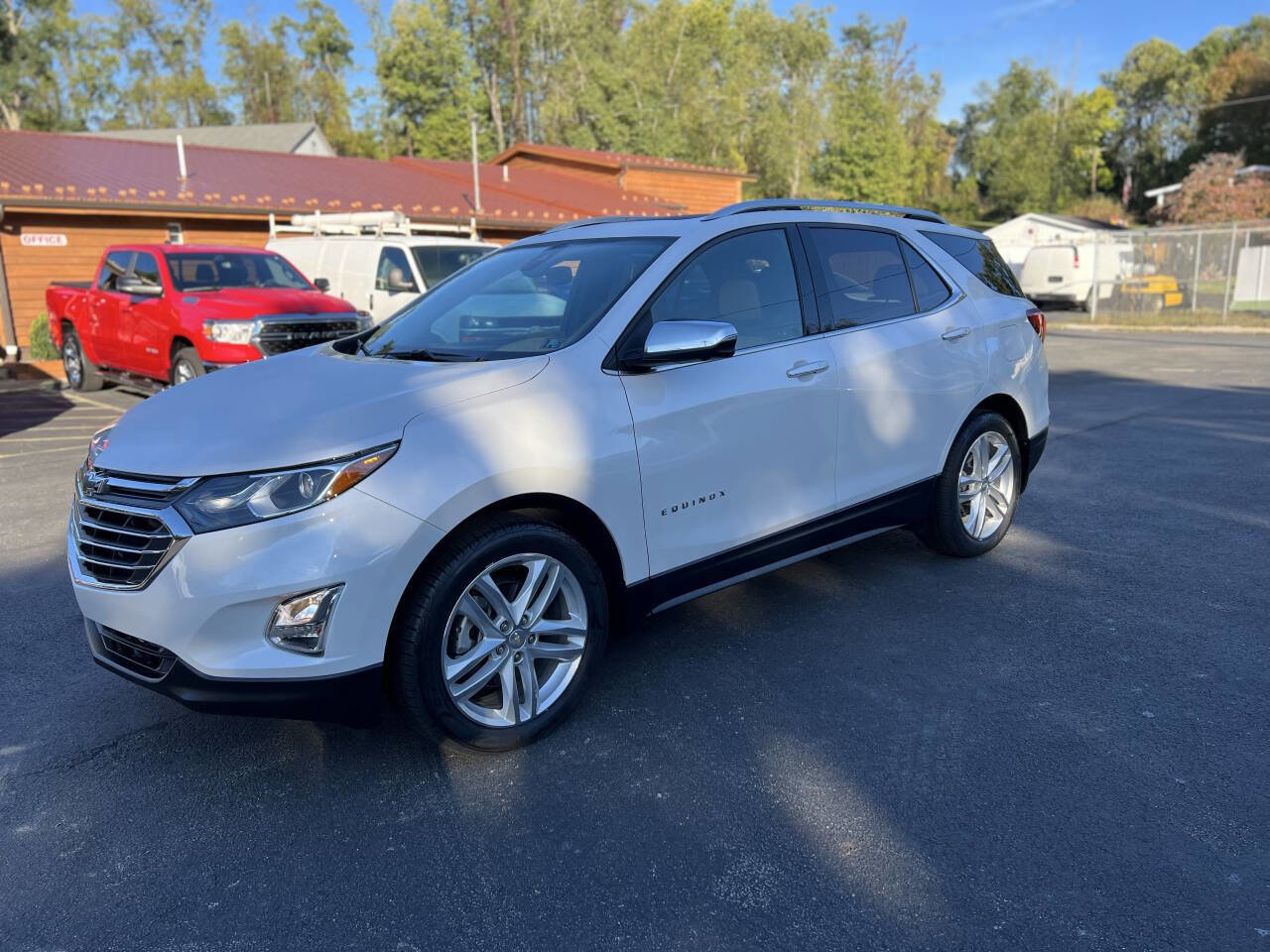 Used 2019 Chevrolet Equinox Premier image 1