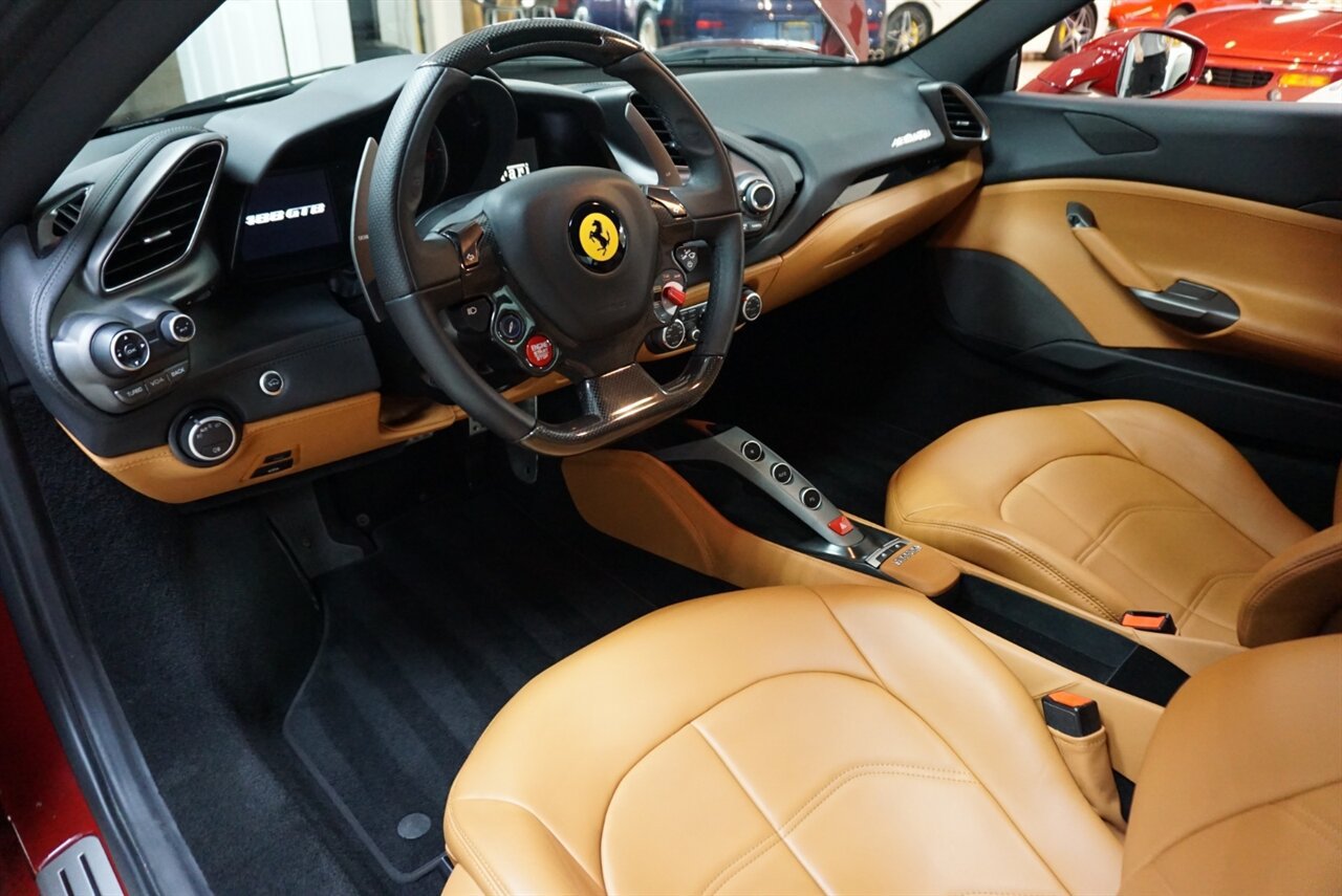 Used 2019 Ferrari 488 GTB RWD image 2
