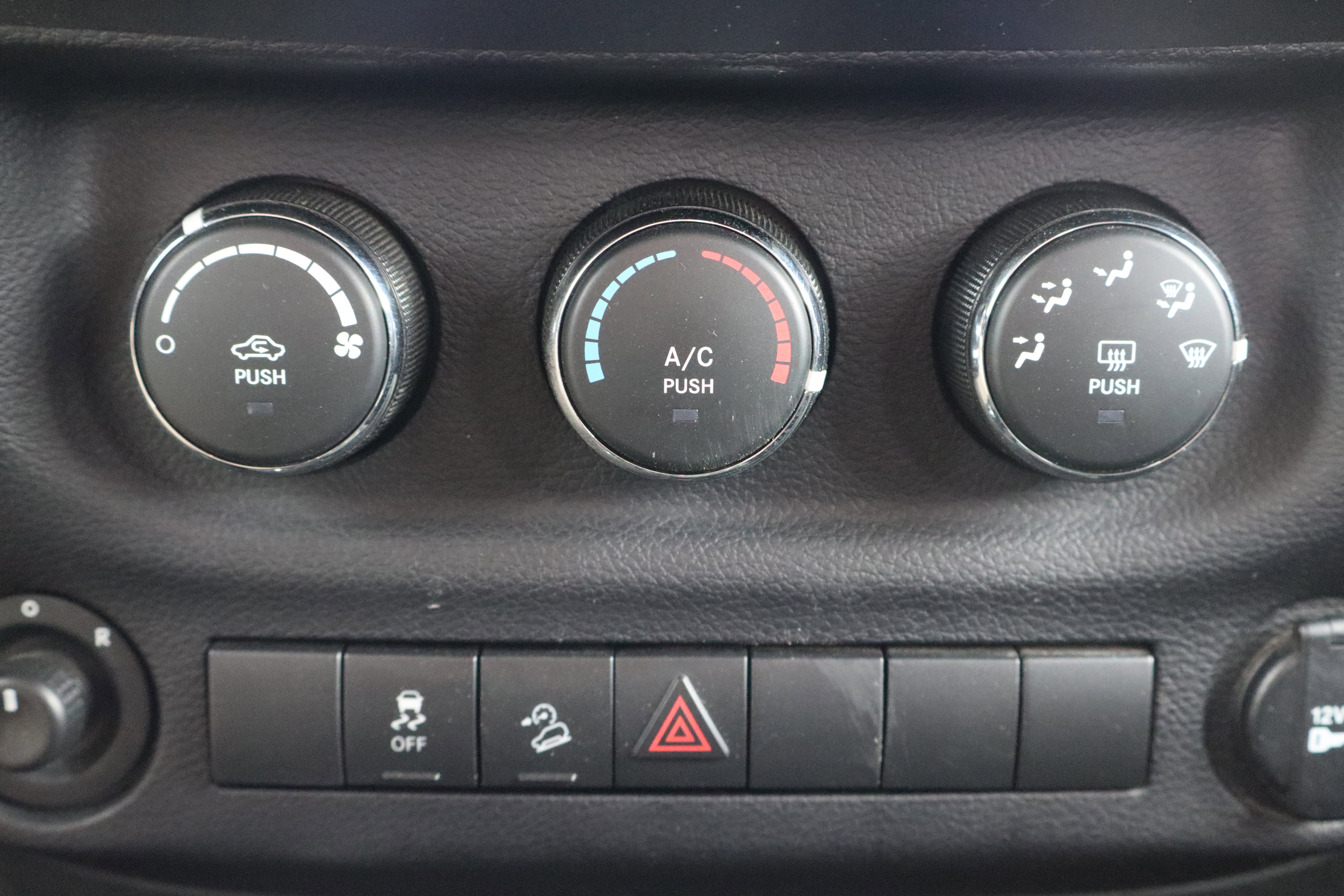 Used 2018 Jeep Wrangler Sport image 20