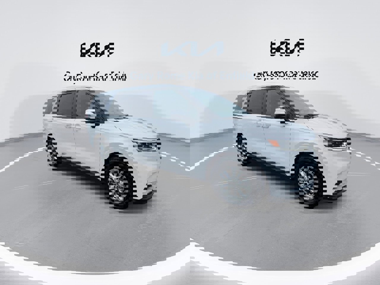 Used 2024 Kia Carnival LX image 2