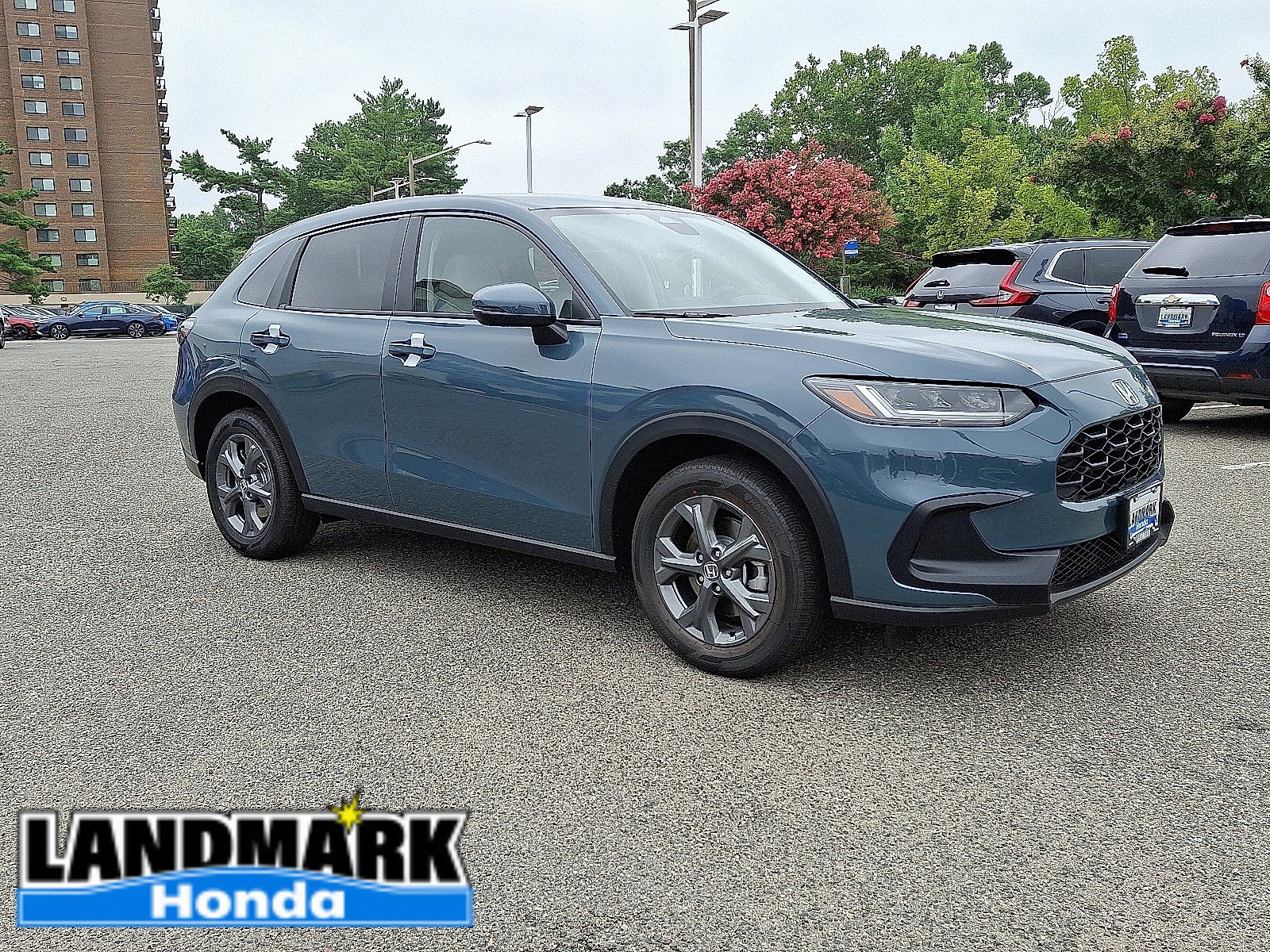 New 2027 Honda HR-V LX image 2