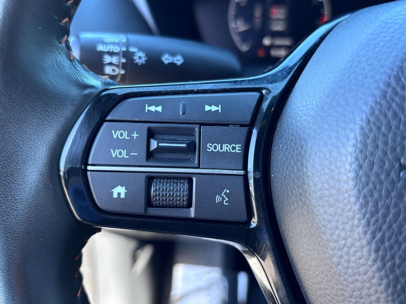 Used 2025 Honda HR-V Sport image 24