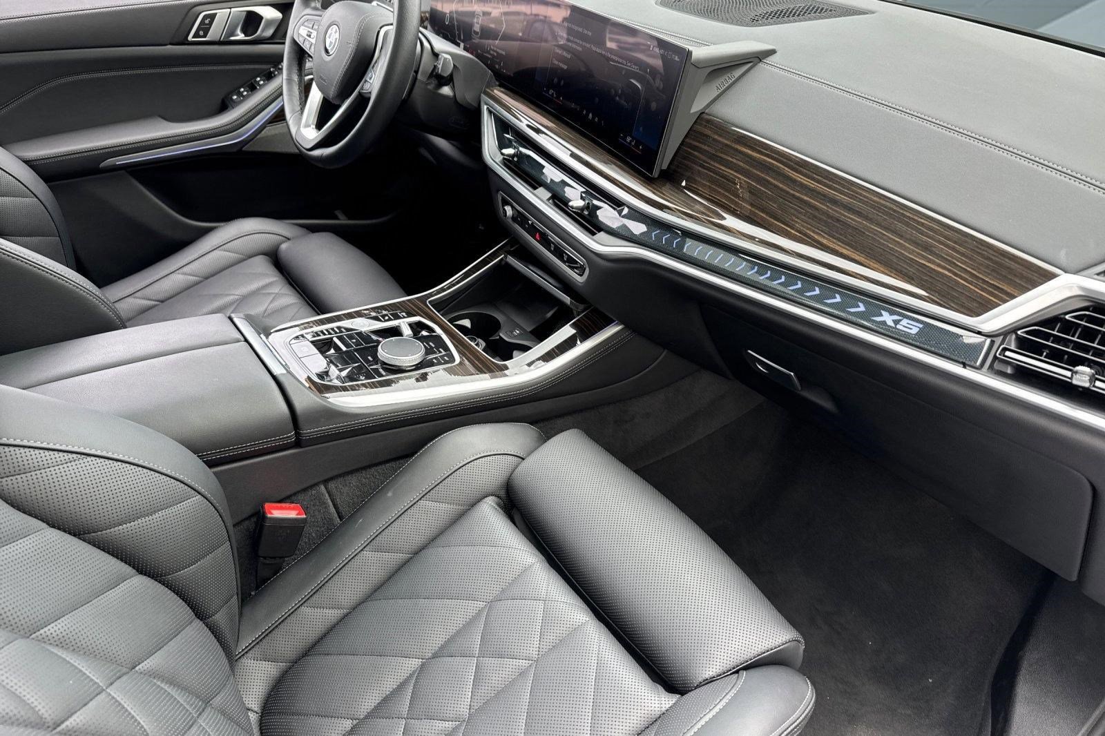 Used 2025 BMW X5 xDrive40i image 32