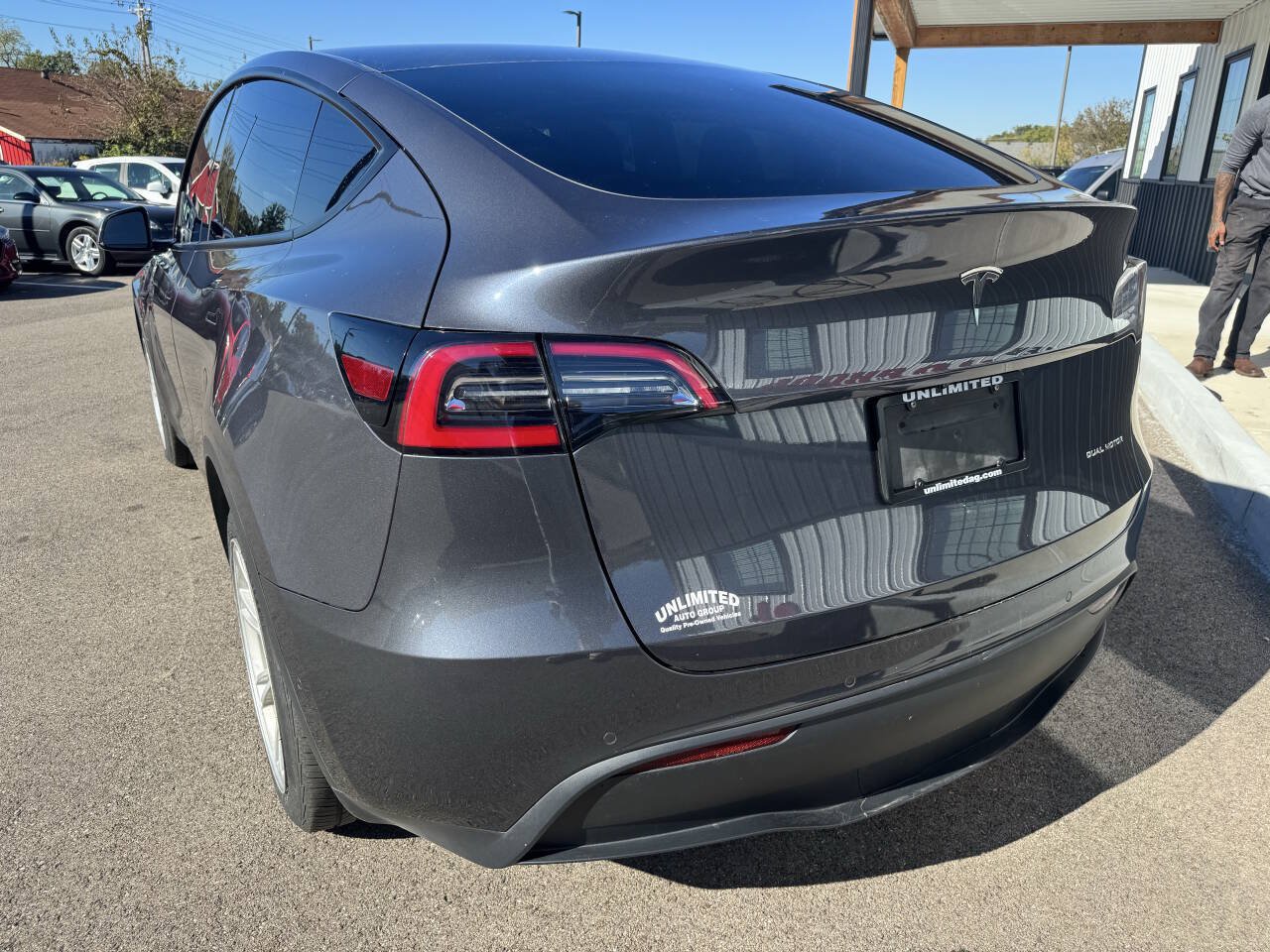 Used 2020 Tesla Model Y Long Range AWD/4WD image 10