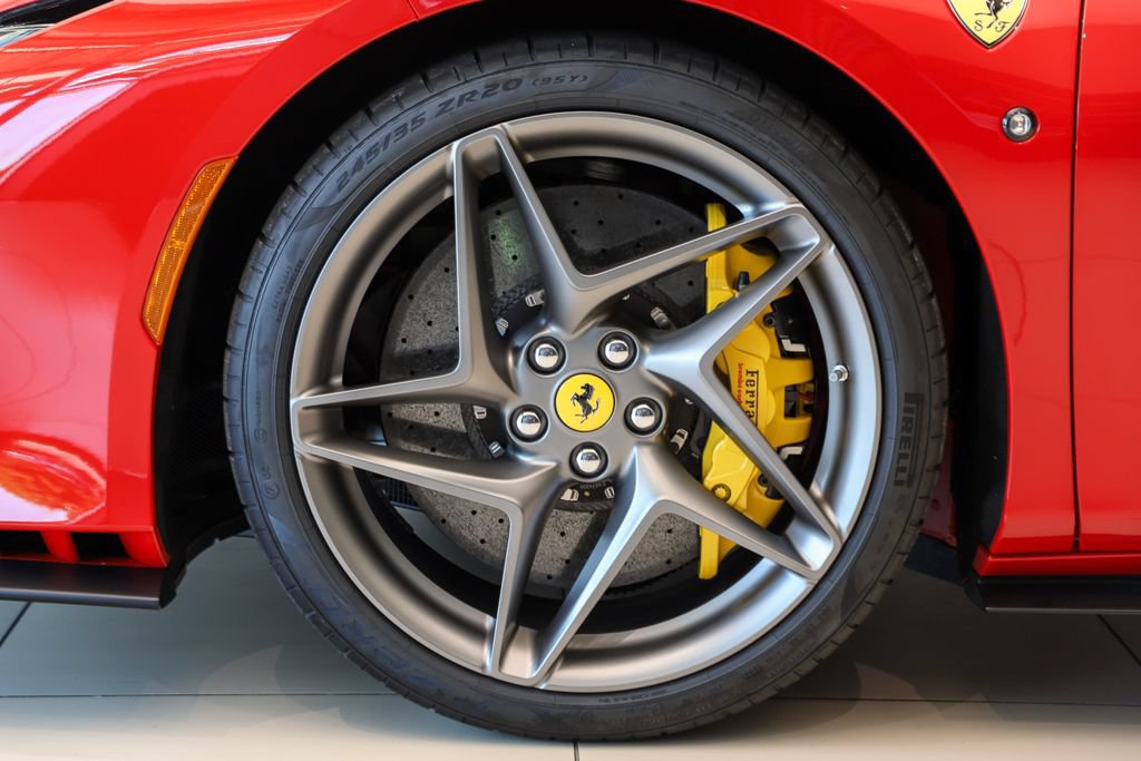 Certified 2022 Ferrari F8 Tributo RWD image 14