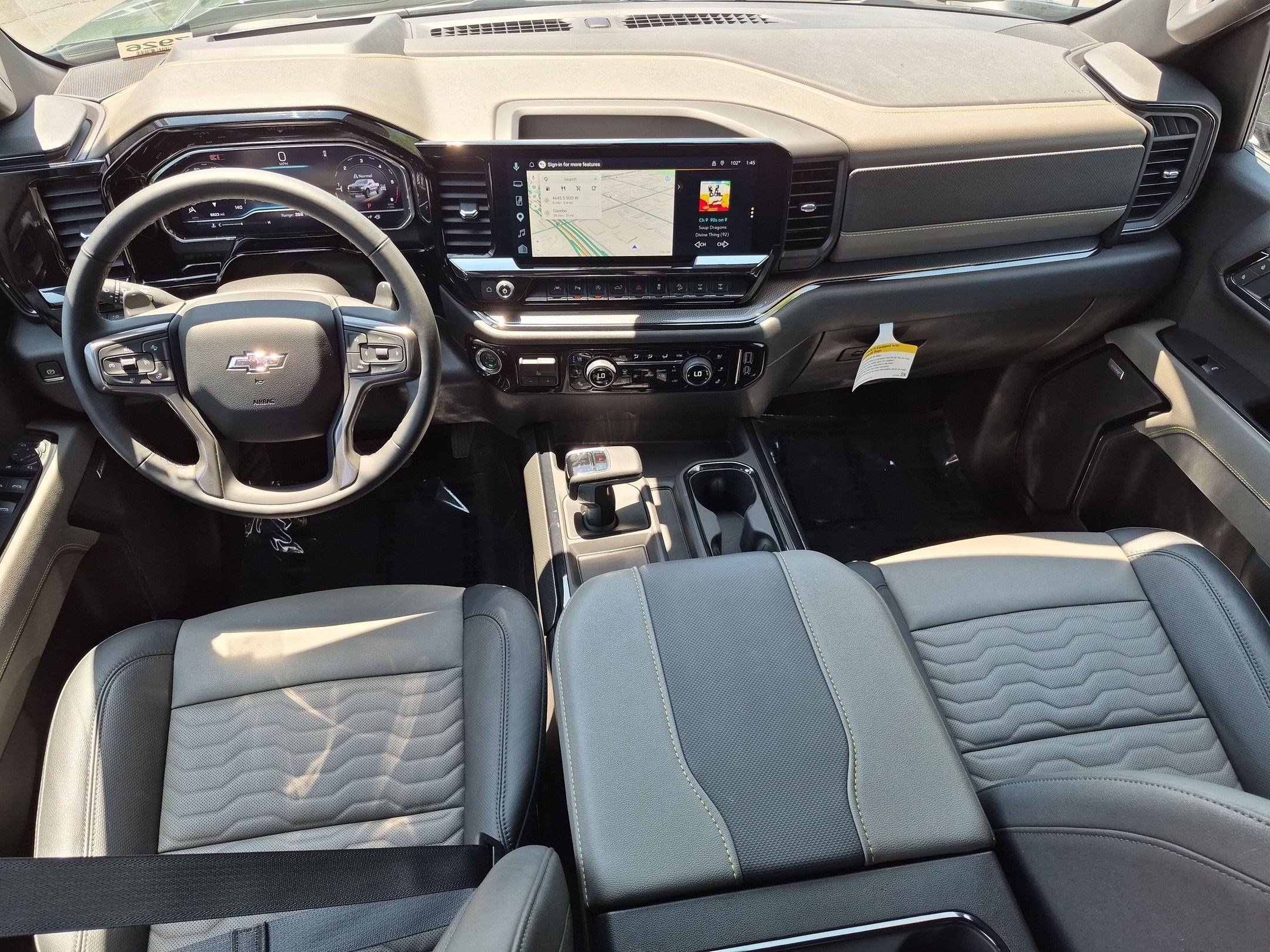 Used 2025 Chevrolet Silverado 1500 ZR2 w/ Technology Package AWD/4WD image 26