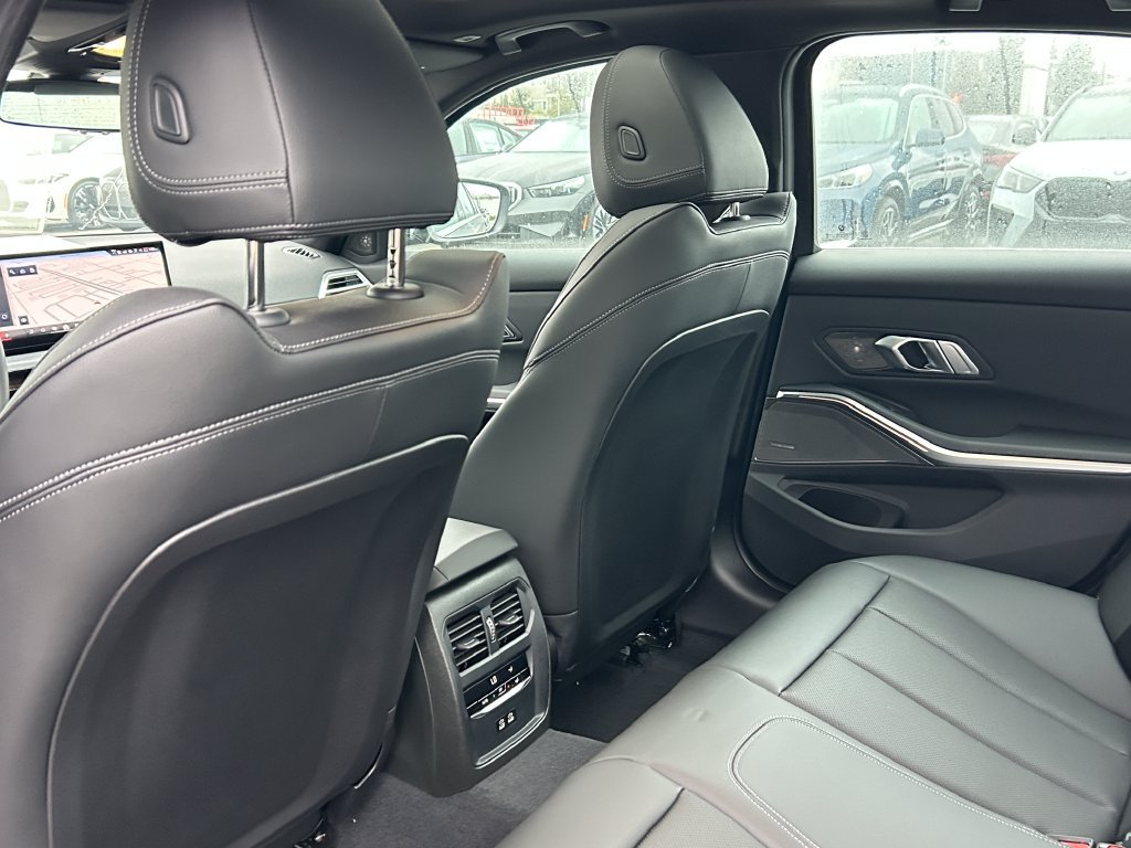 New 2026 BMW 330i Sedan RWD image 31