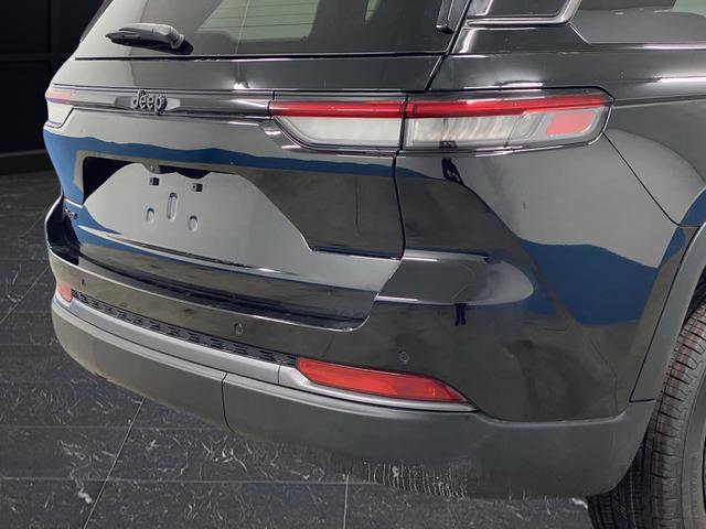 New 2026 Jeep Grand Cherokee Altitude image 35