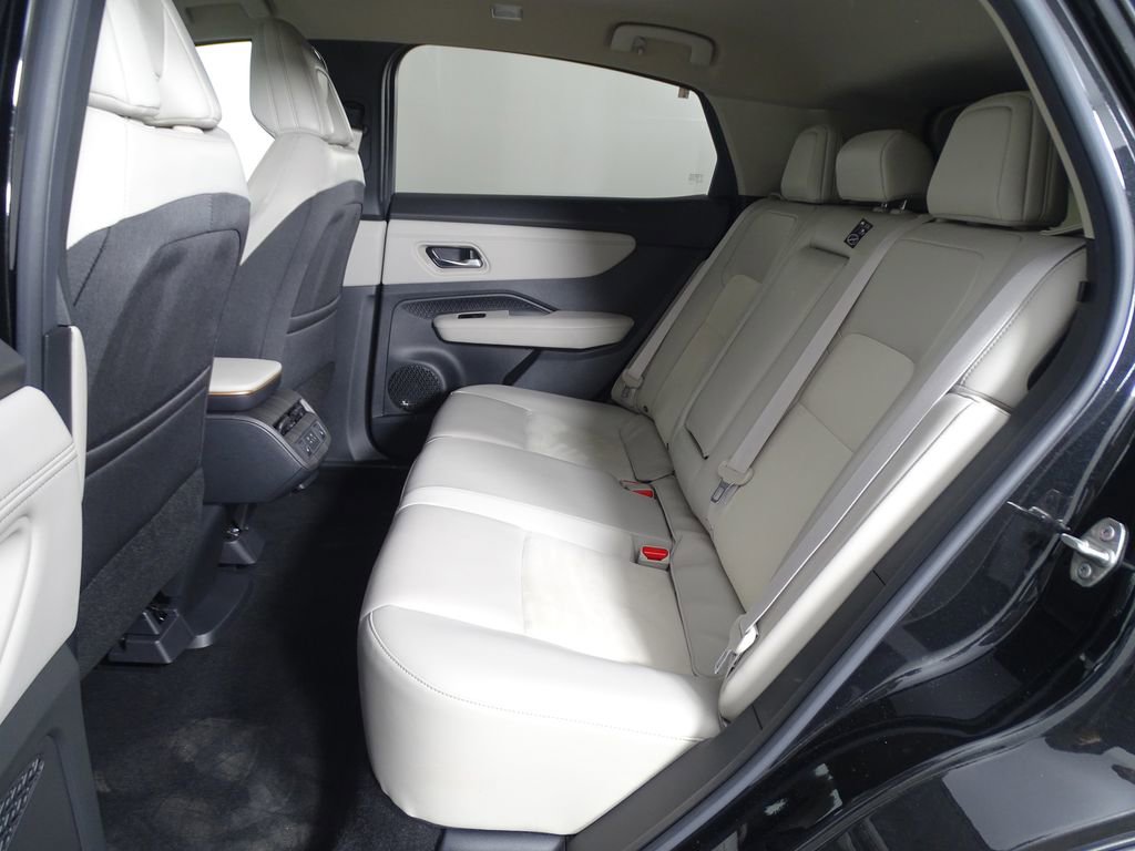 Used 2023 Nissan Ariya FWD image 13